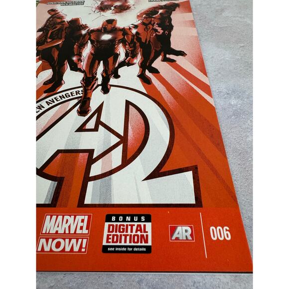 Lot of Iron Man No. 7 May and New Avengers No. 6 Marvel 2013 Readers Copies - Picture 5 of 8